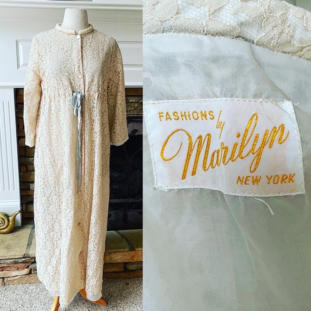 Vintage 1950s Fashions by Marilyn New York lace dressing gown robe small